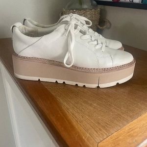 Women's Dolce Vita Toyah Sneakers